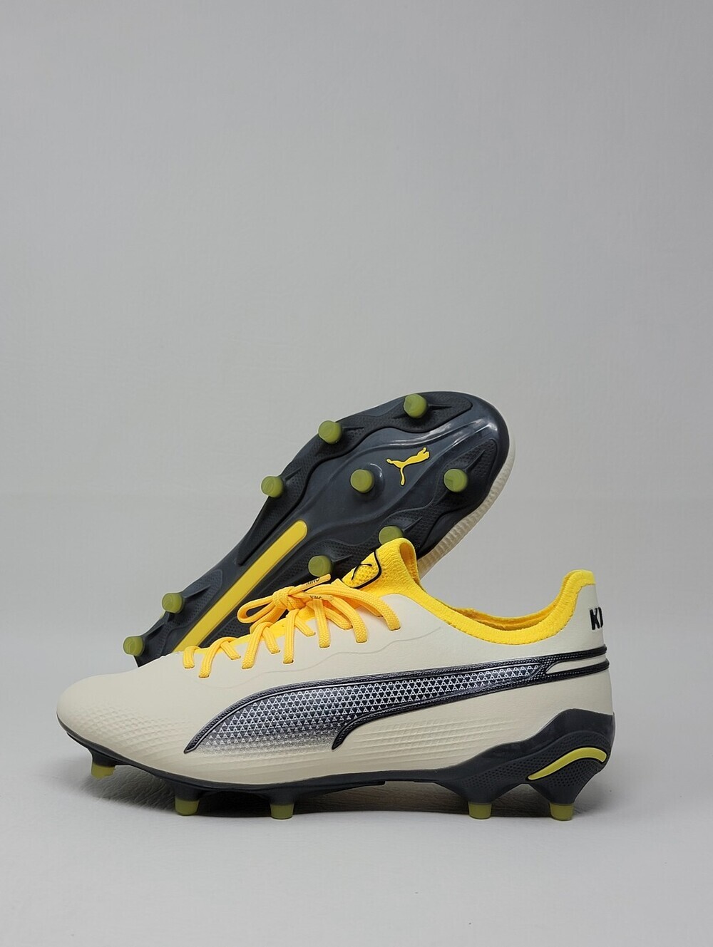 Puma King Ultimate FG/AG Women's Size 7 Off White Soccer Cleats 107565-03 New